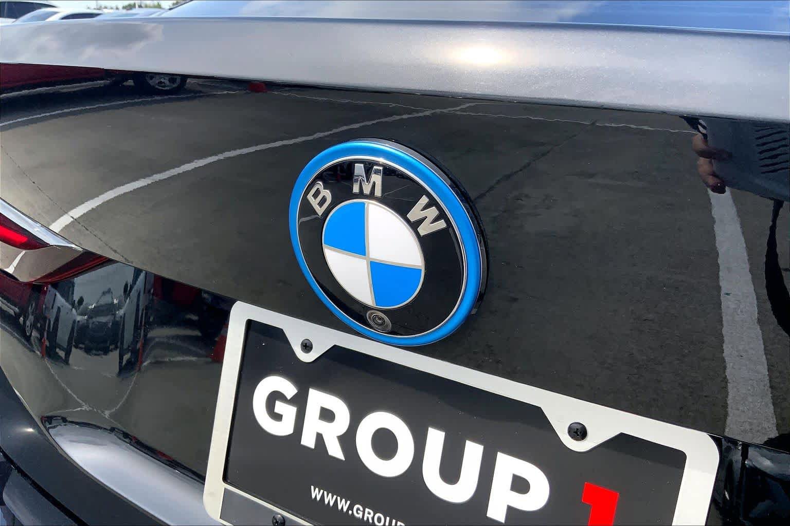 Certified 2025 BMW i4 eDrive40 w/ M Sport Package RWD image 30