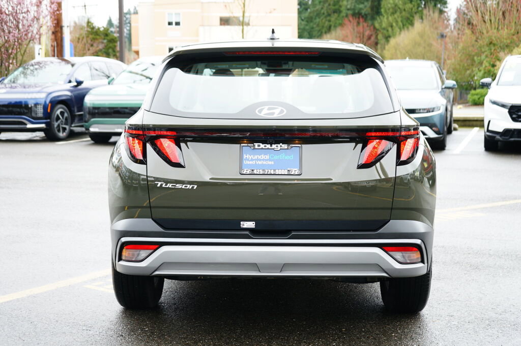 Certified 2025 Hyundai Tucson SE FWD image 9