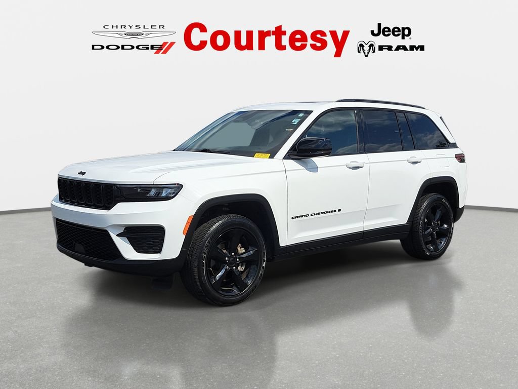 Certified 2023 Jeep Grand Cherokee Altitude AWD/4WD image 8