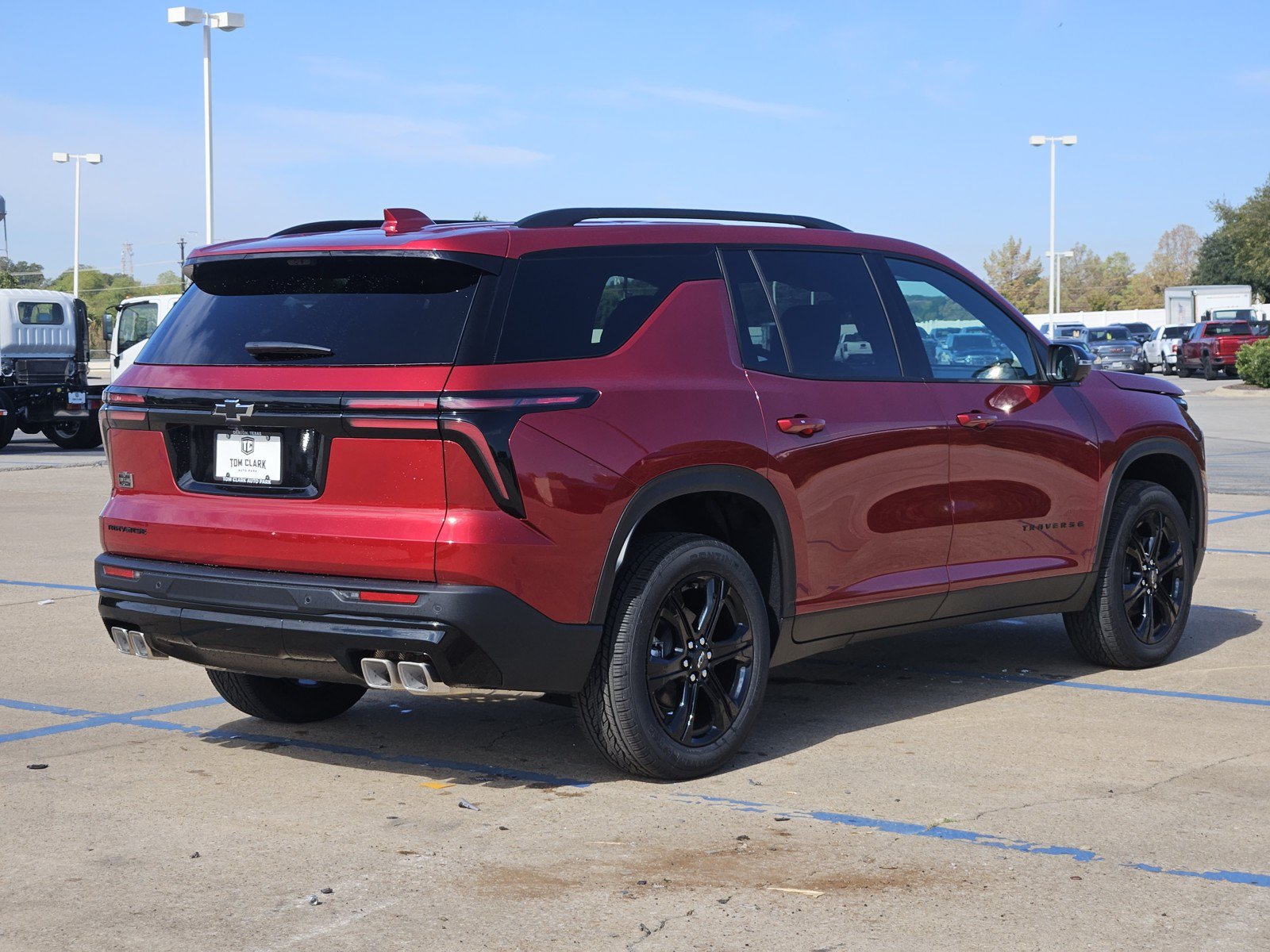 New 2027 Chevrolet Traverse LT w/ Midnight/Sport Edition FWD image 4