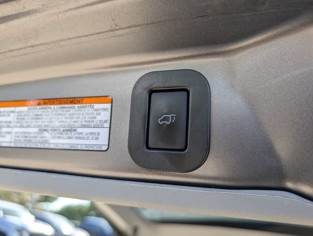 Used 2019 Toyota Sienna XLE w/ XLE Navigation Package FWD image 33
