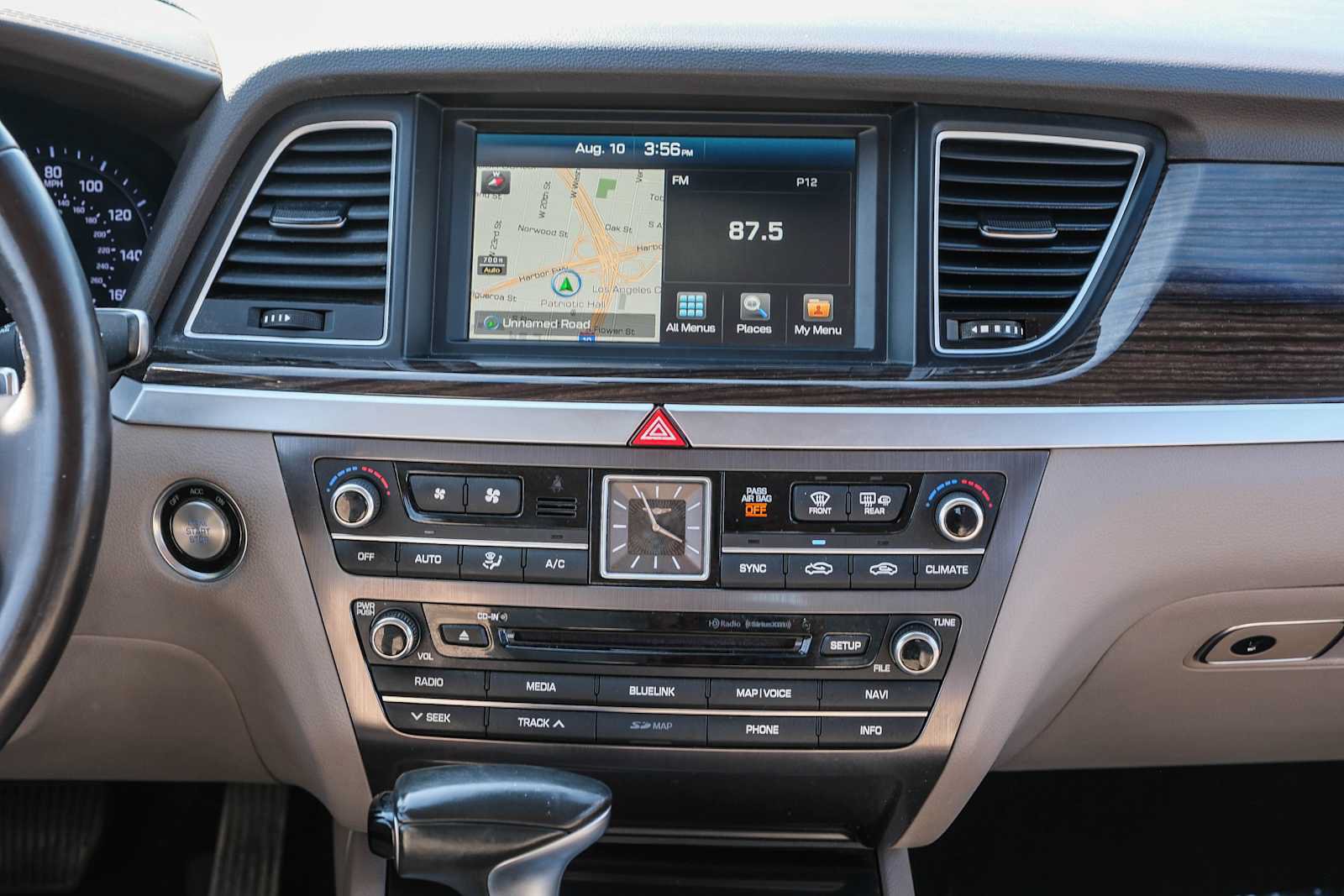 Used 2018 Genesis G80 3.8 RWD image 15