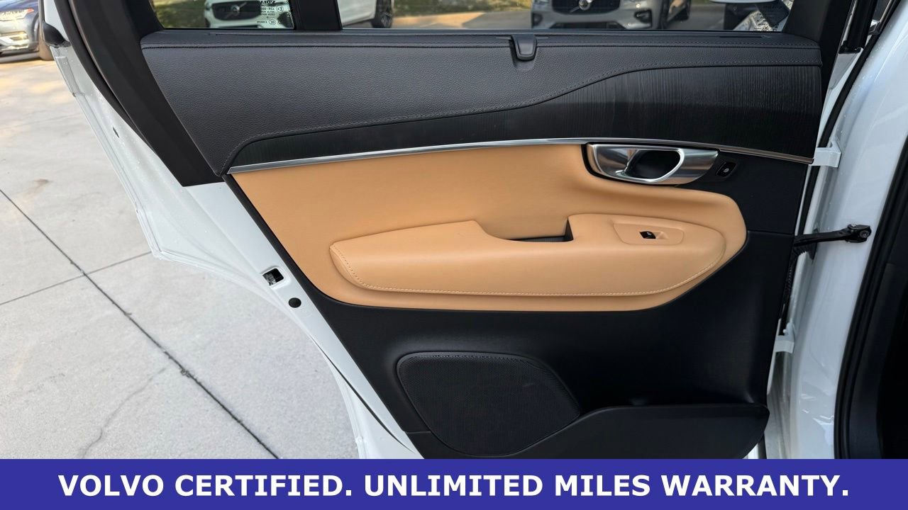 Certified 2024 Volvo XC90 T8 Ultimate w/ Lounge Package AWD/4WD image 20