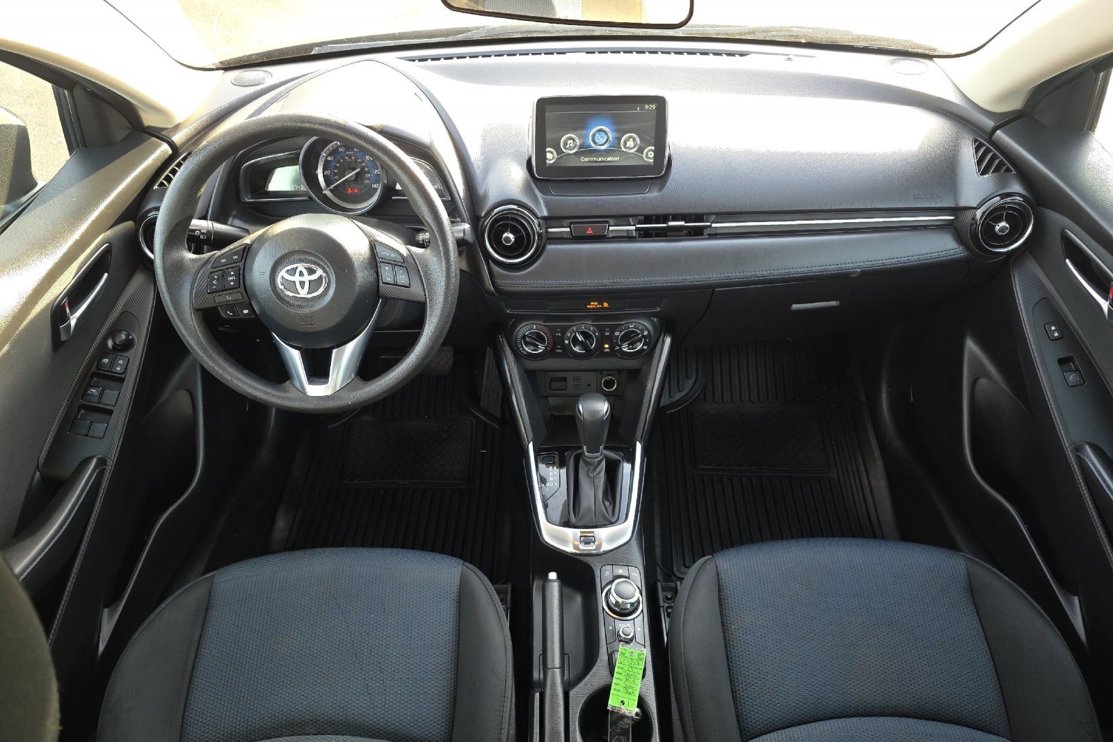 Used 2017 Toyota Yaris iA image 12