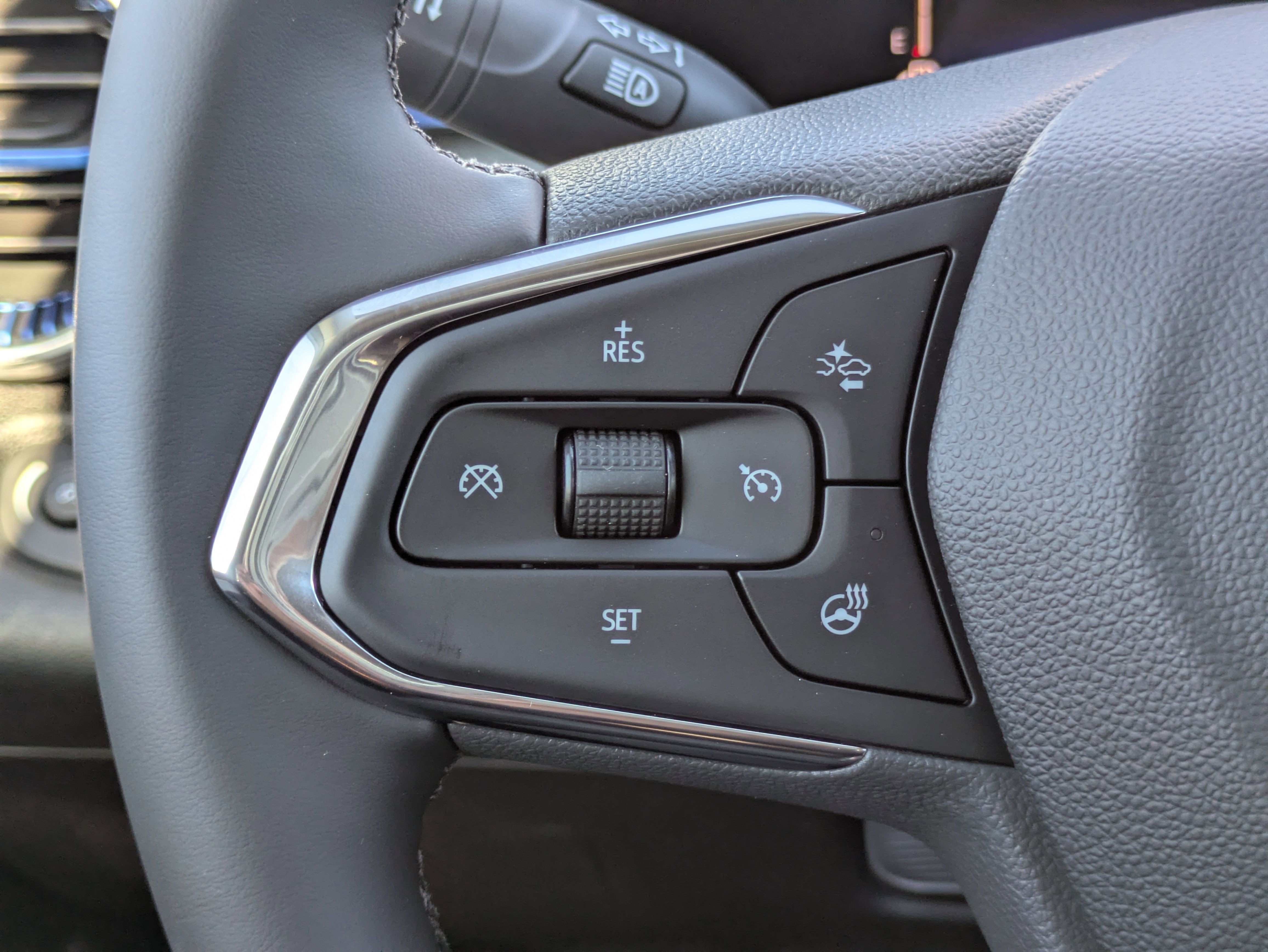 New 2025 Chevrolet Trax LT w/ Driver Confidence Package image 16