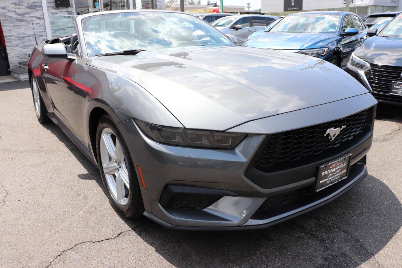 Used 2026 Ford Mustang Premium RWD image 7
