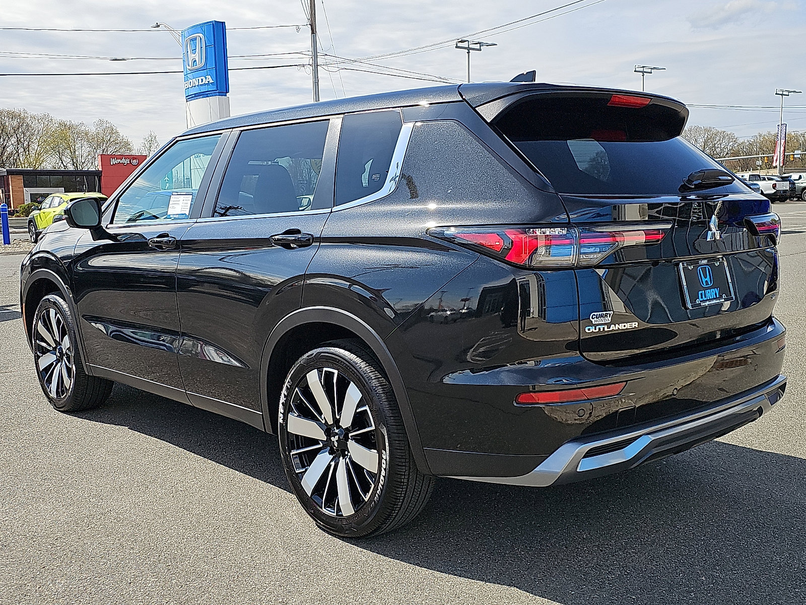 Used 2025 Mitsubishi Outlander SE AWD/4WD image 6