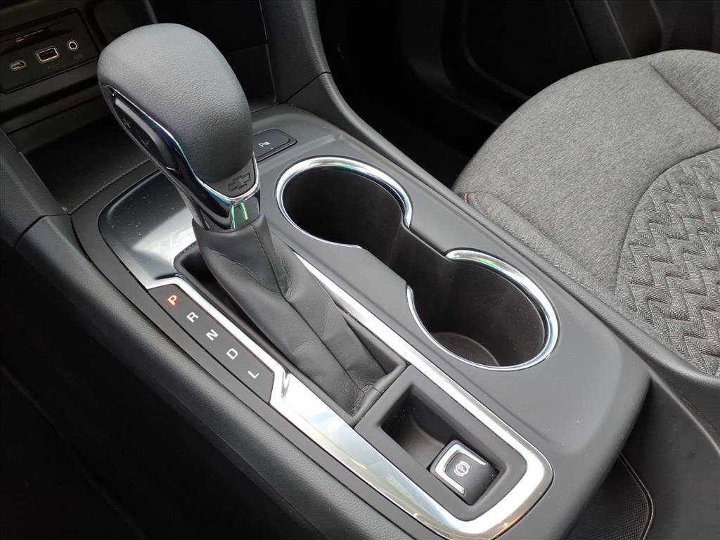 Used 2024 Chevrolet Equinox LT FWD image 32