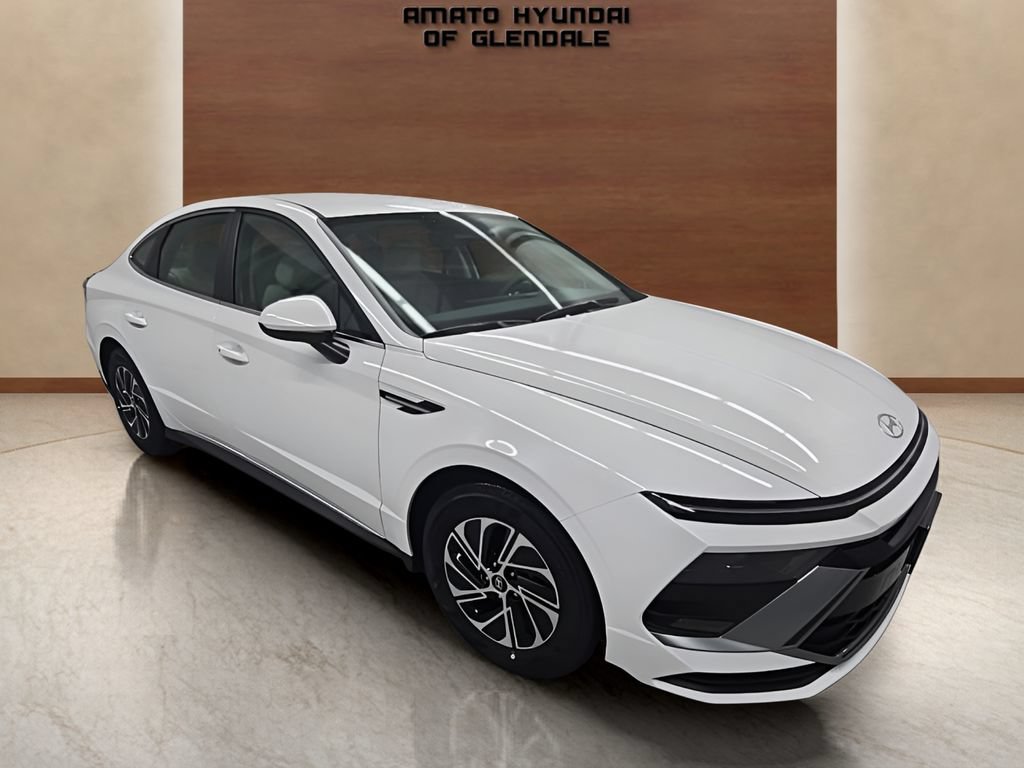 New 2026 Hyundai Sonata Blue FWD image 8