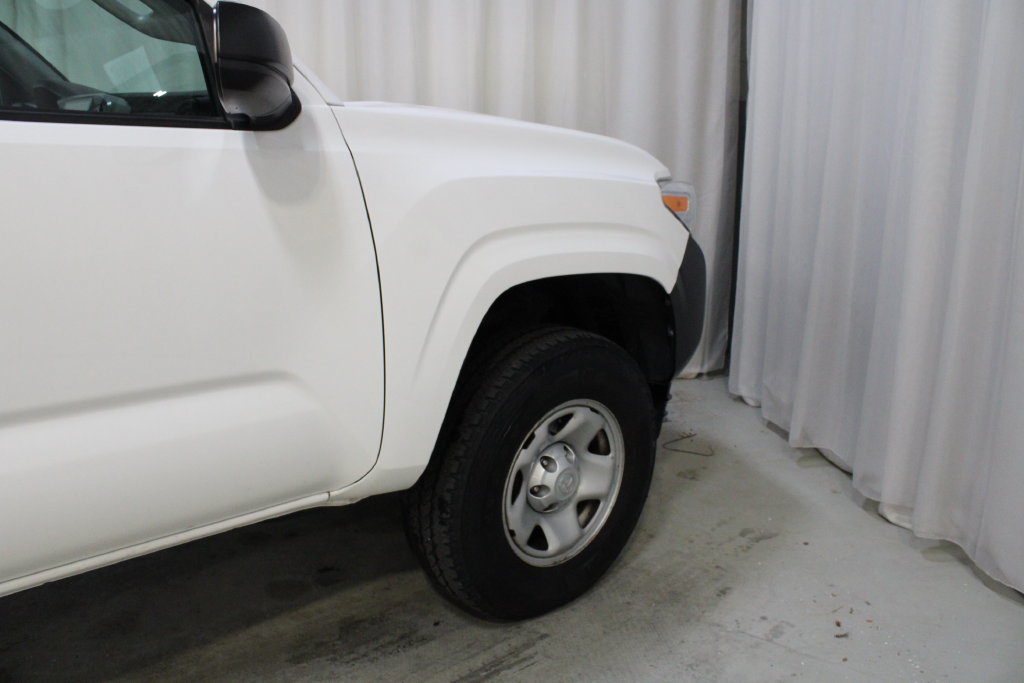 Used 2020 Toyota Tacoma SR AWD/4WD image 27