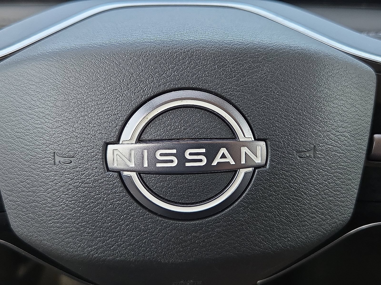 Used 2024 Nissan Ariya AWD image 19