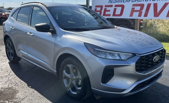 Used 2023 Ford Escape ST-Line w/ Tech Pack #1 image 2