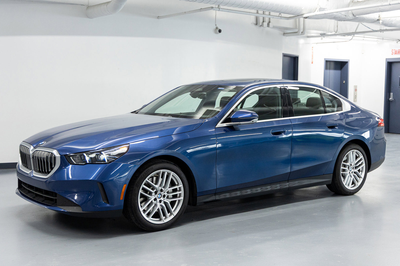 Used 2024 BMW 530i xDrive AWD/4WD video 1