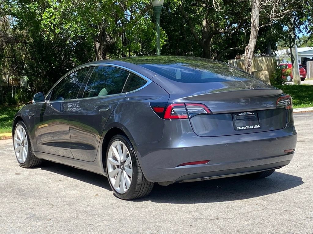 Used 2018 Tesla Model 3 Mid Range image 6