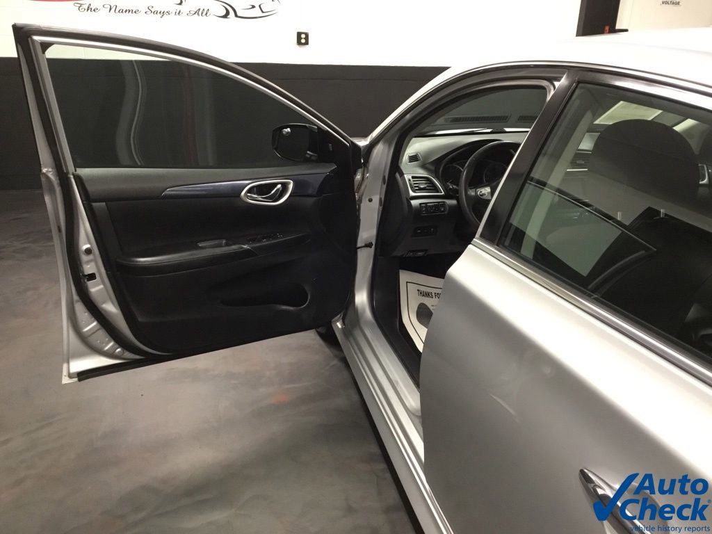 Used 2016 Nissan Sentra SR w/ Driver's Assist Package FWD image 21
