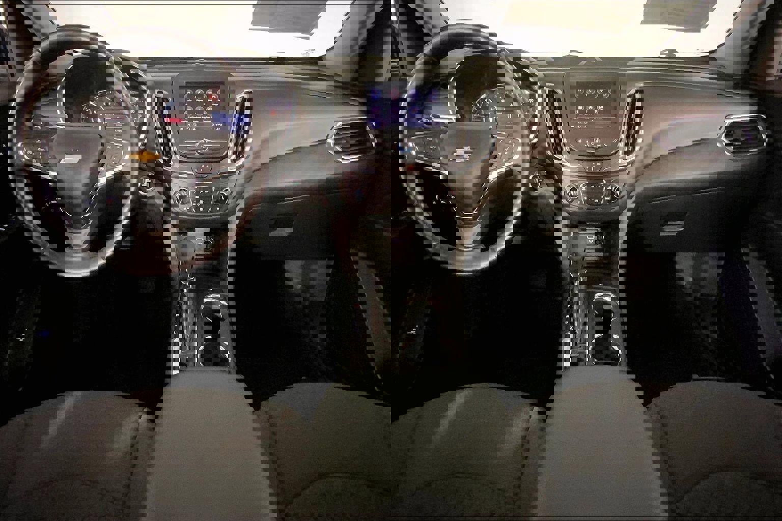 Used 2024 Chevrolet Equinox LT w/ LPO, Floor Liner Package image 15