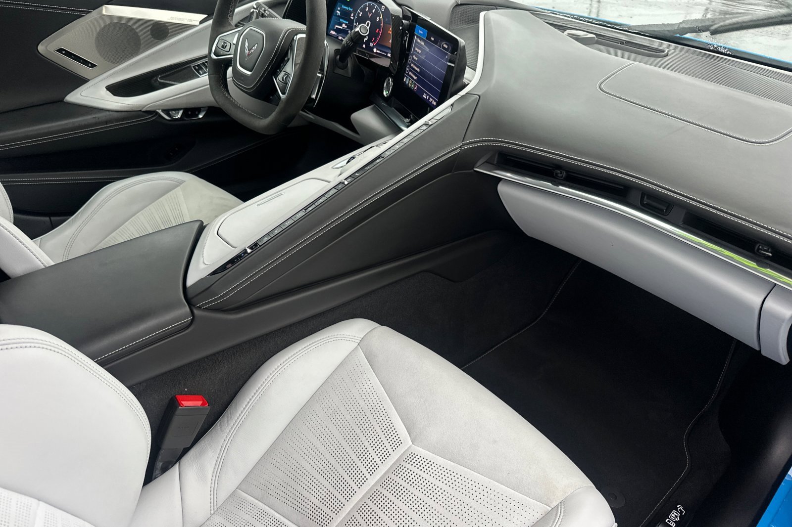 Used 2020 Chevrolet Corvette Stingray w/ 3LT Preferred Equipment Group image 14