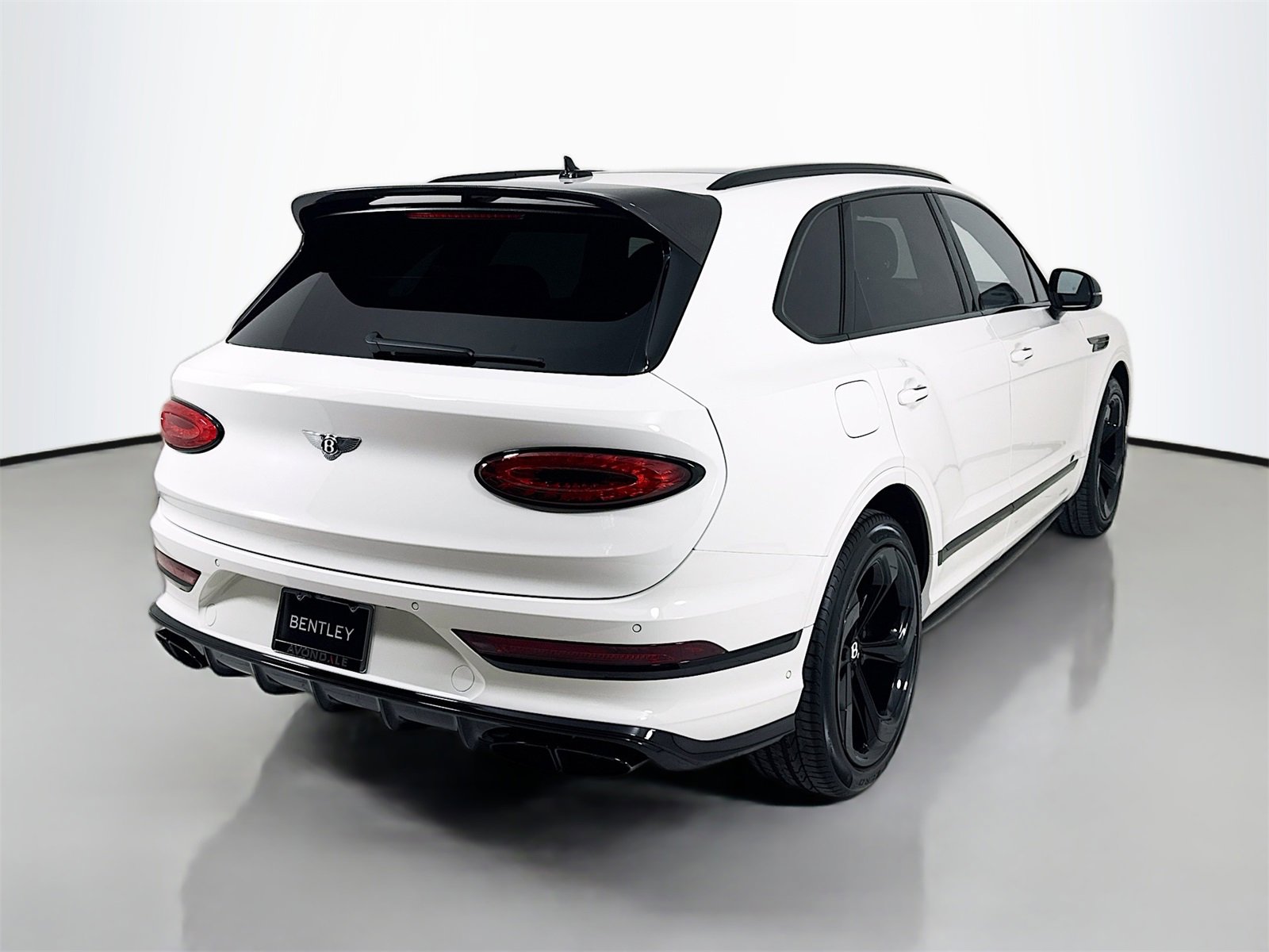 Used 2022 Bentley Bentayga image 3