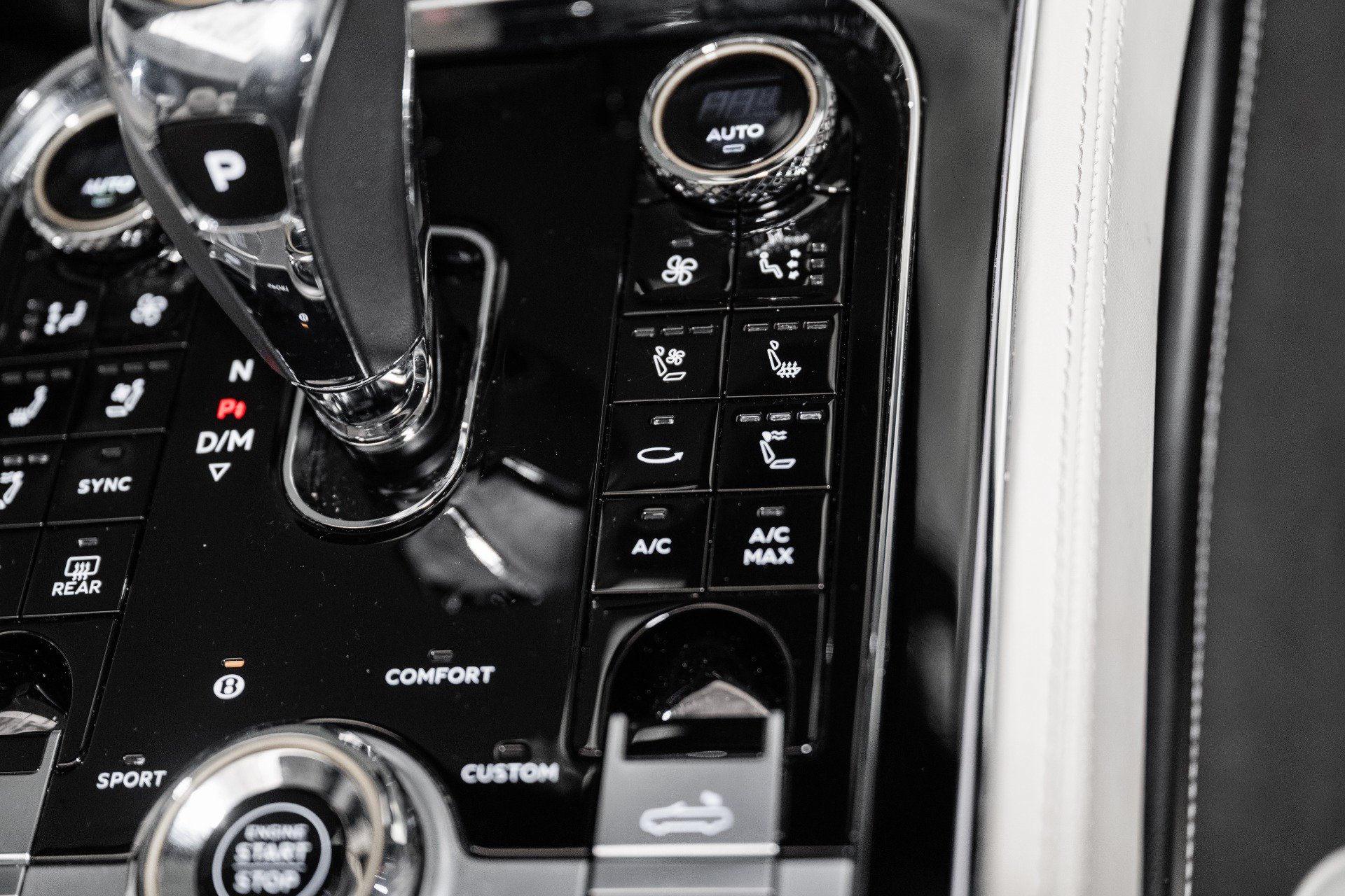 Certified 2020 Bentley Continental GT V8 AWD/4WD image 41