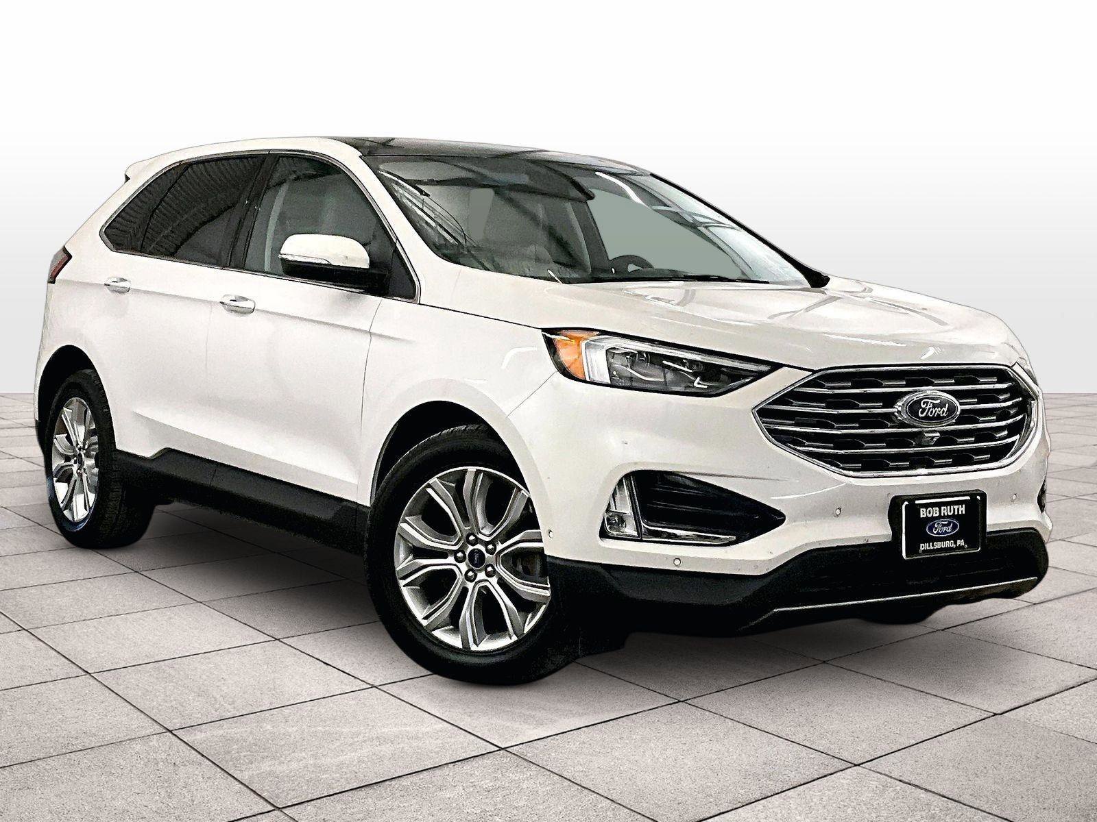 Used 2020 Ford Edge Titanium w/ Equipment Group 301A AWD/4WD image 2