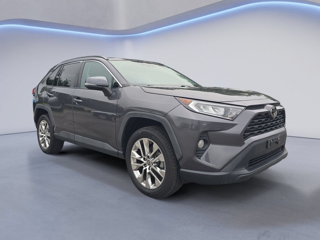 Used 2021 Toyota RAV4 XLE Premium AWD/4WD image 8