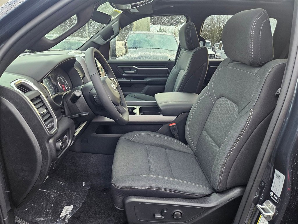 New 2026 RAM 1500 4x4 Crew Cab image 12
