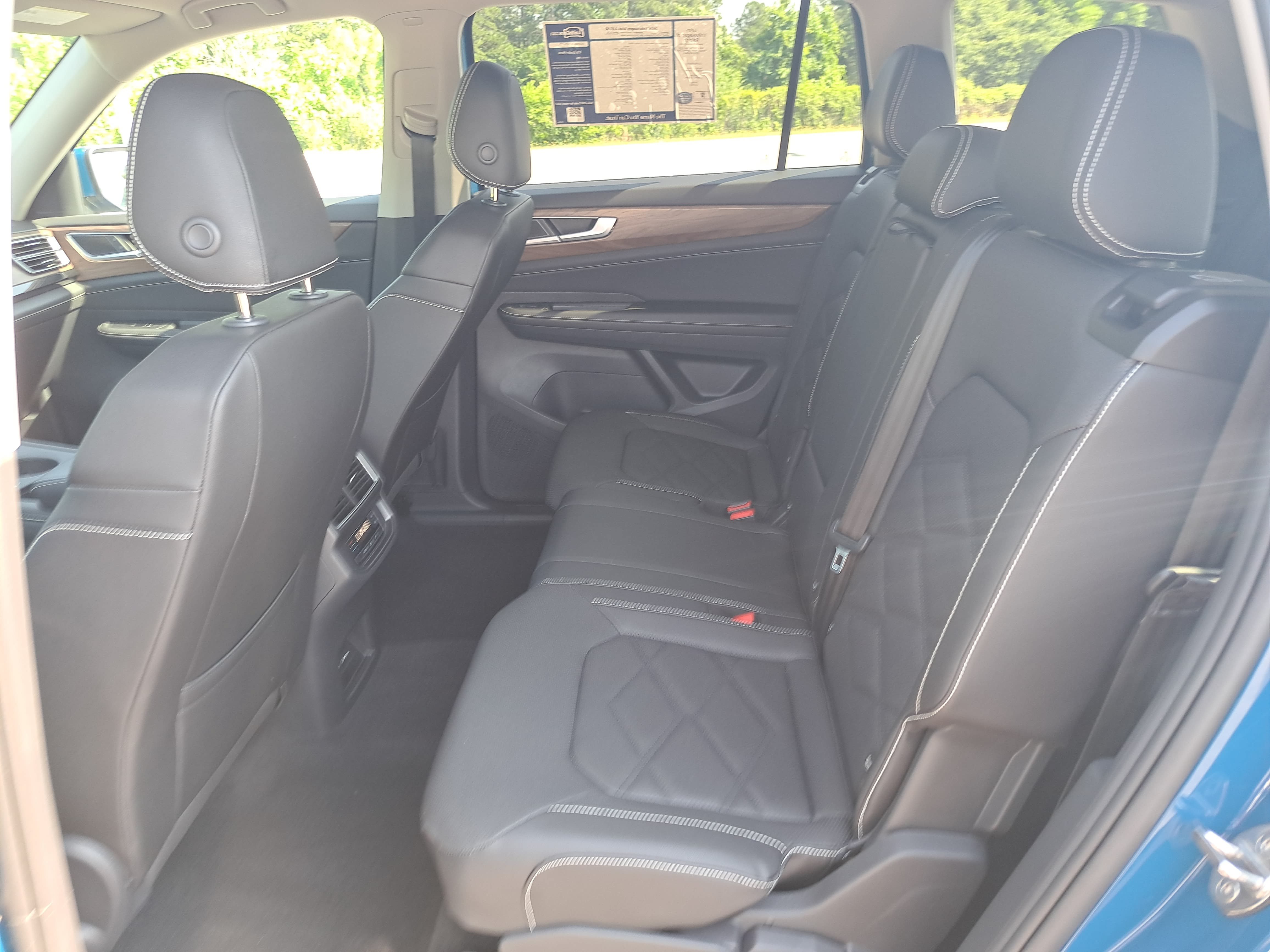 Used 2026 Volkswagen Atlas SE FWD image 14