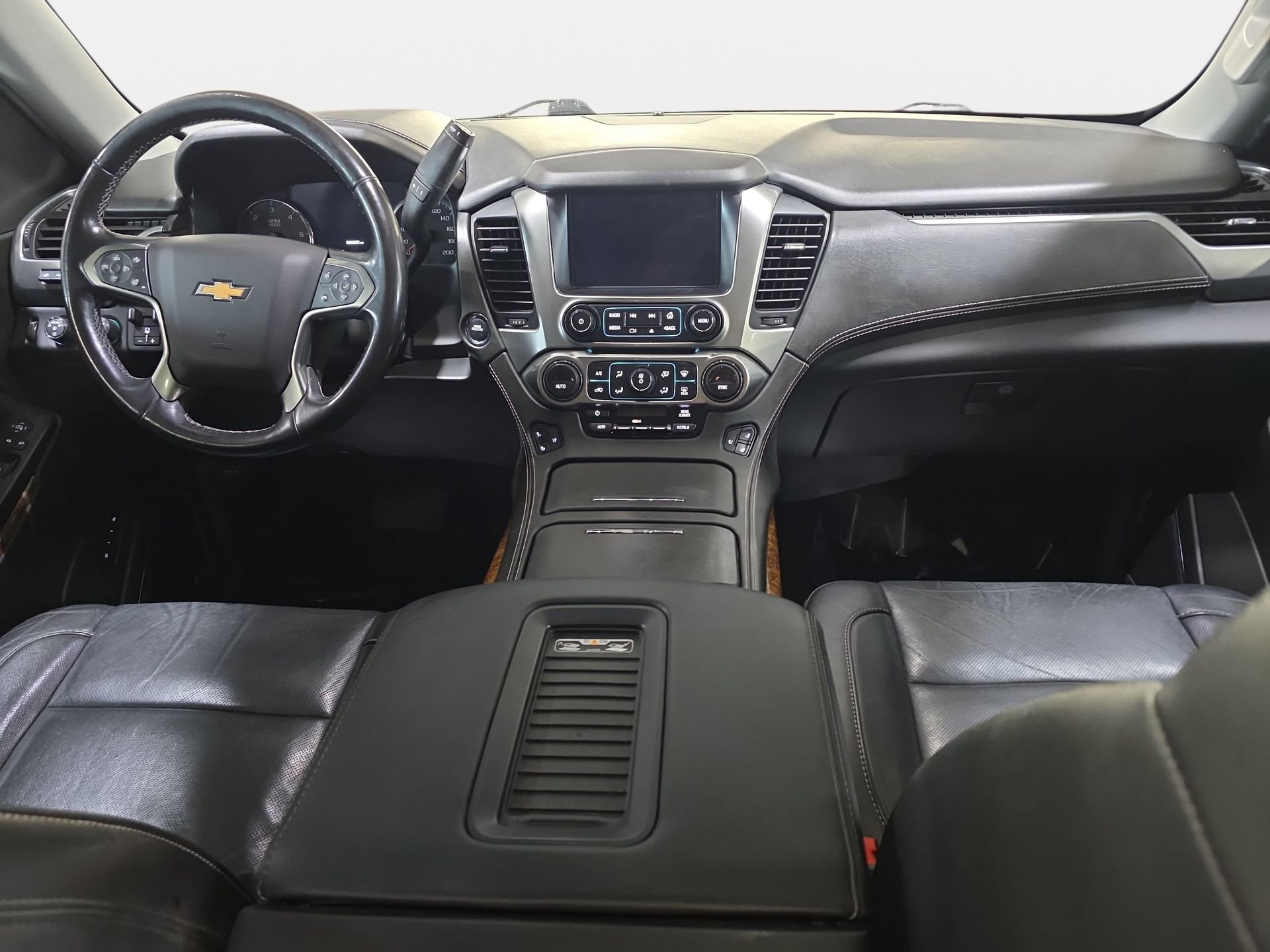 Used 2020 Chevrolet Tahoe Premier w/ 6.2L Performance Package AWD/4WD image 9
