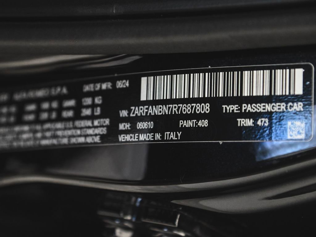 Used 2024 Alfa Romeo Giulia Veloce image 15