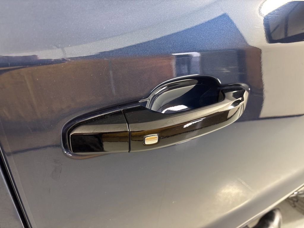 Used 2022 Chevrolet Silverado 1500 ZR2 image 18