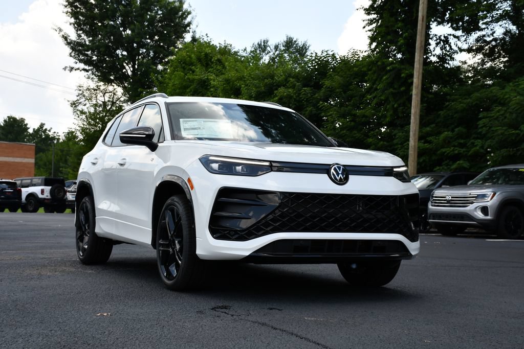 New 2026 Volkswagen Tiguan SE R-Line