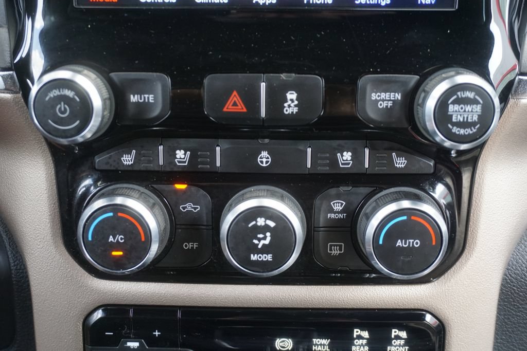Used 2019 RAM 3500 Laramie AWD/4WD image 15