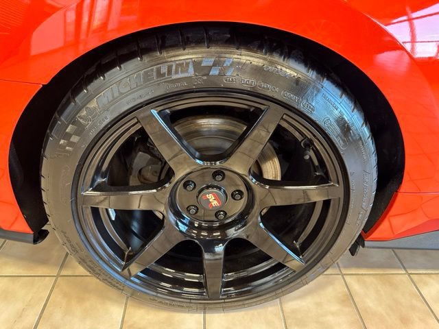 Used 2016 Ford Mustang GT Premium w/ GT Performance Package RWD image 13