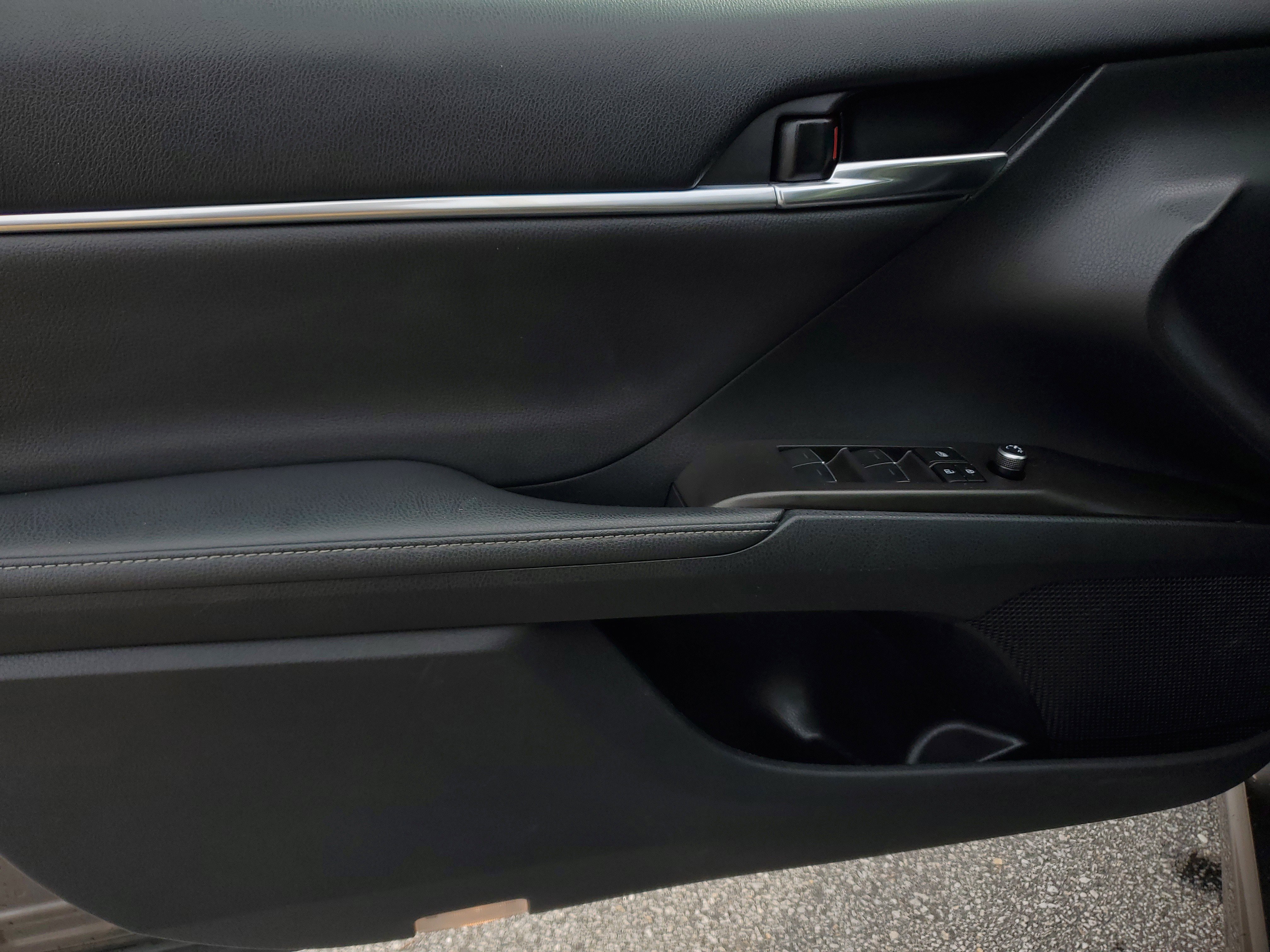 Used 2024 Toyota Camry XSE FWD image 16