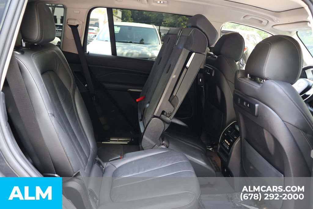 Used 2022 BMW X7 xDrive40i w/ Parking Assistance Package AWD/4WD image 28