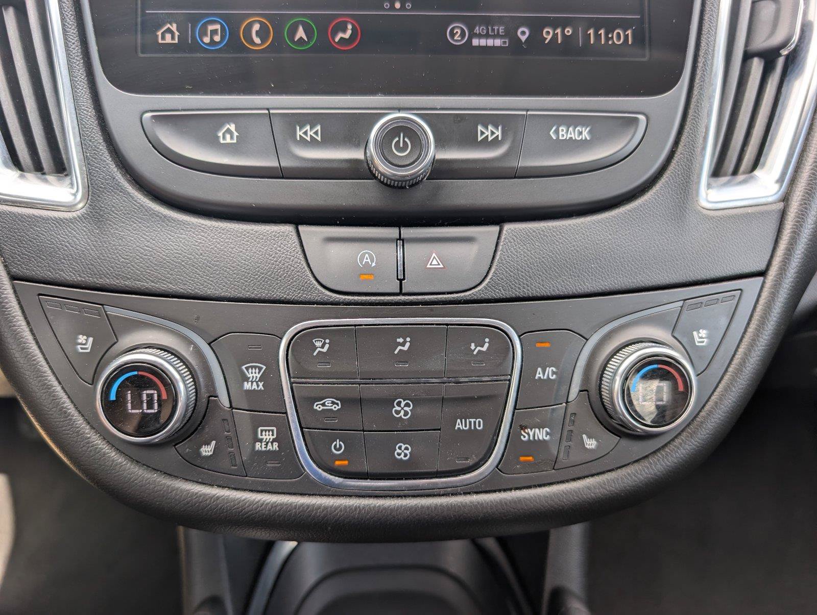 Used 2024 Chevrolet Malibu LT FWD image 17