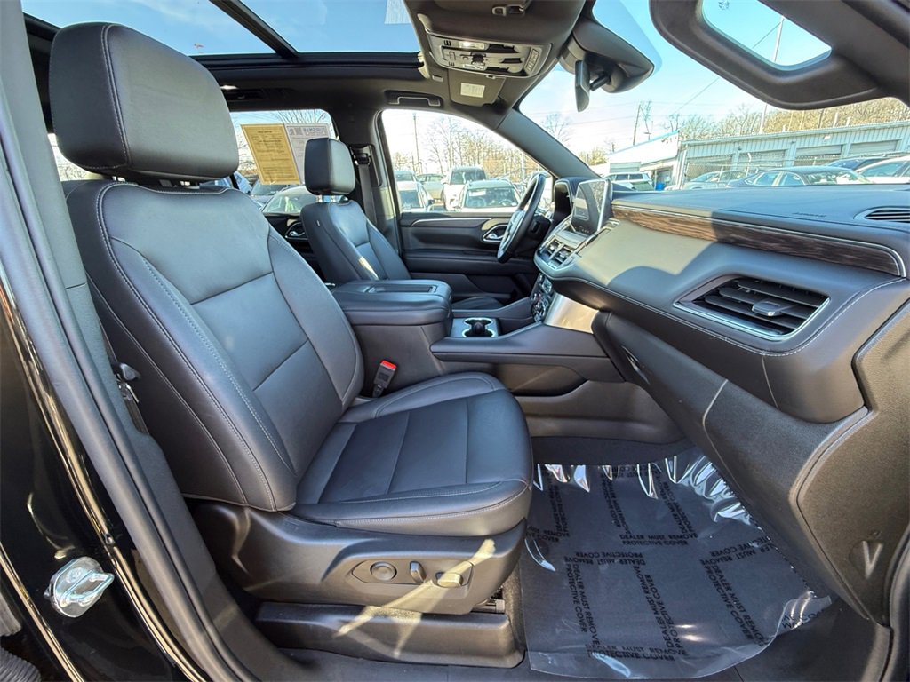 Used 2023 Chevrolet Tahoe Z71 w/ Luxury Package image 26