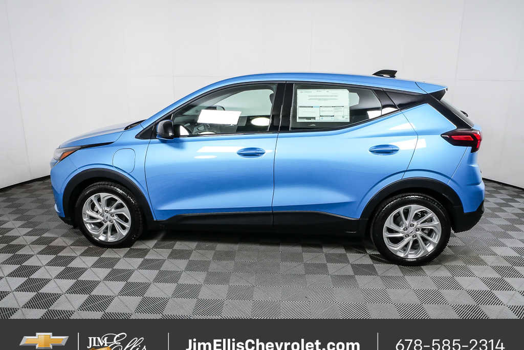 New 2027 Chevrolet Bolt LT w/ Comfort Package image 2