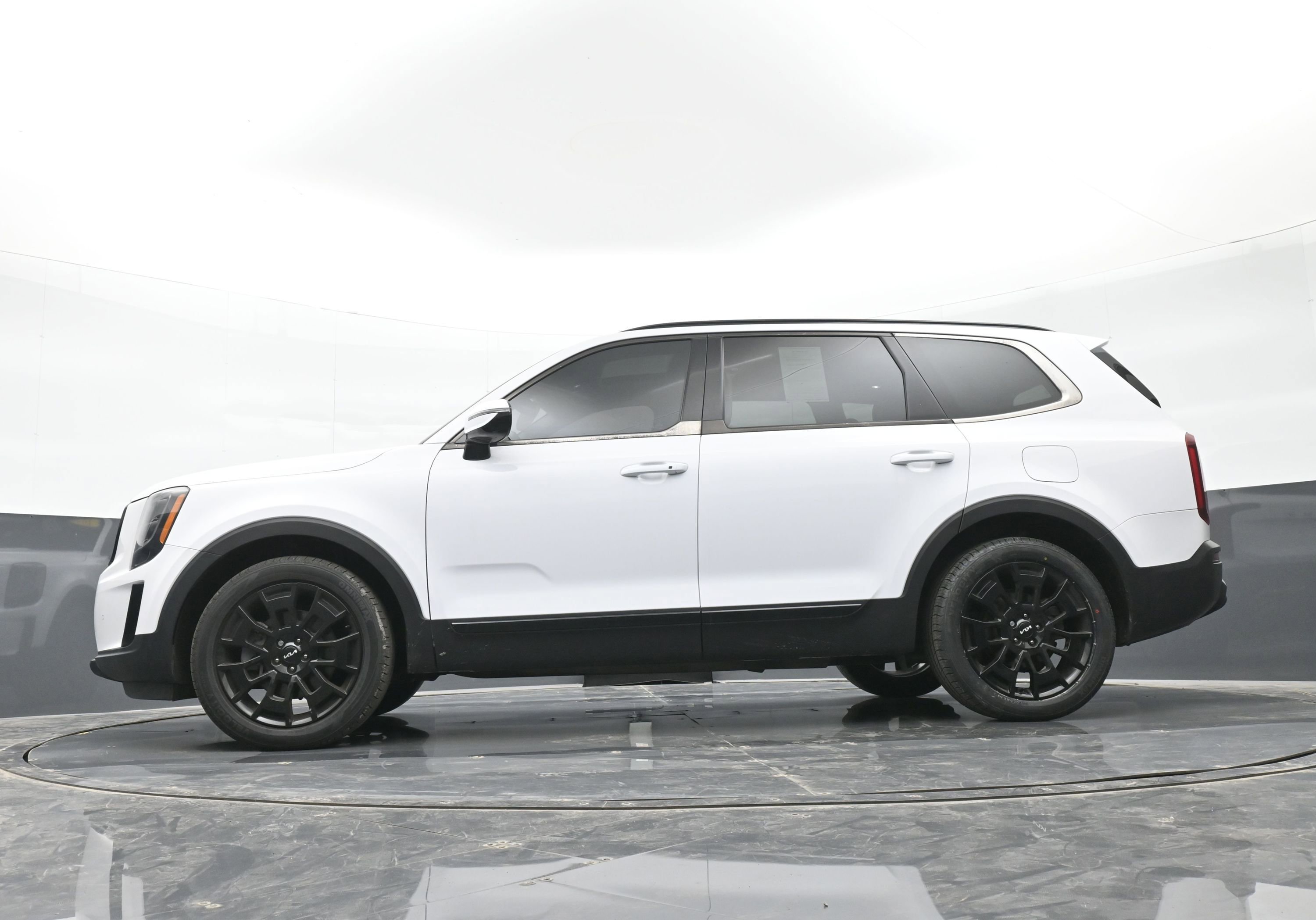 Used 2022 Kia Telluride SX w/ SX Prestige Package image 46