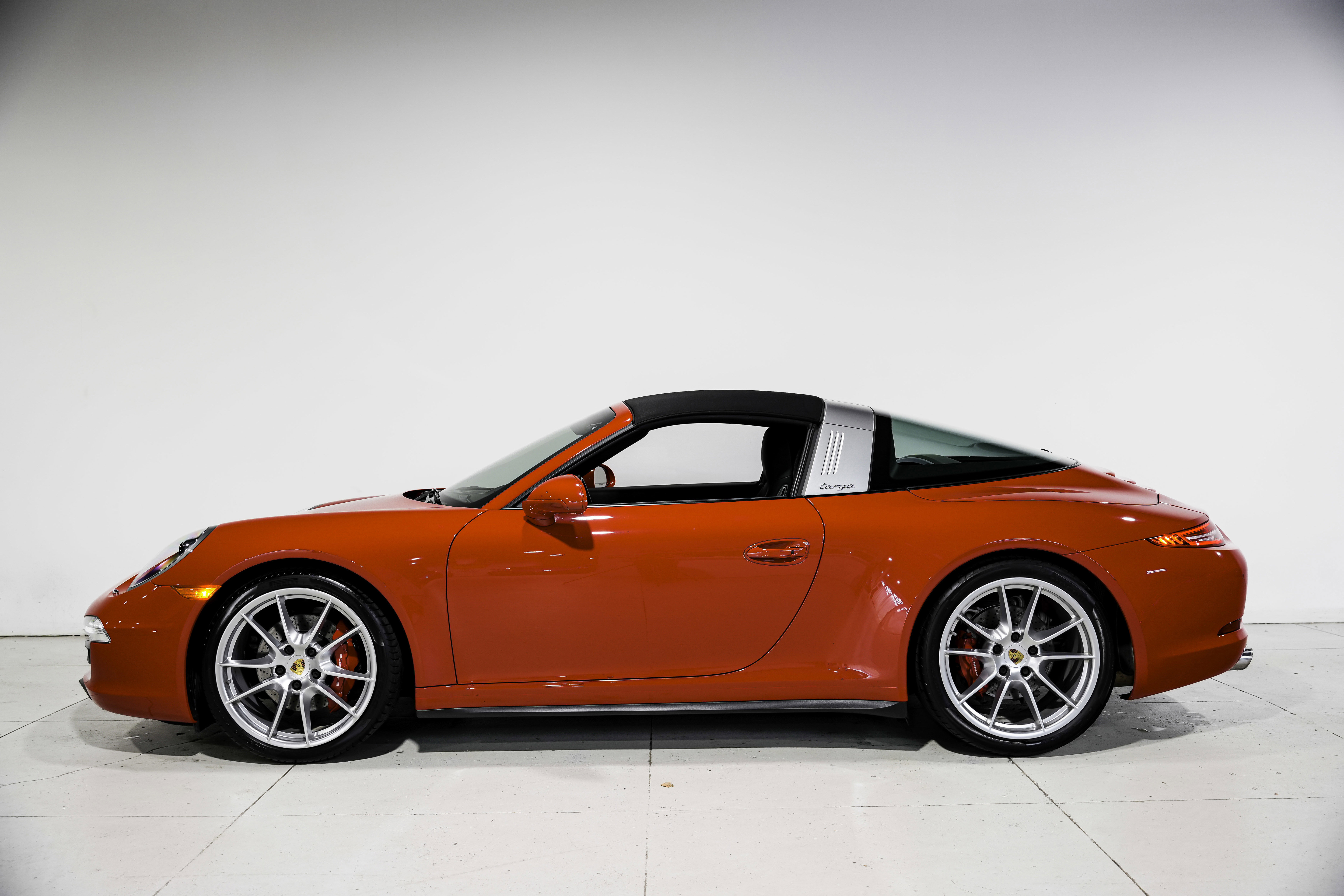 Used 2015 Porsche 911 Targa 4S AWD/4WD image 8