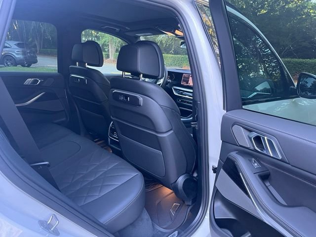 Used 2026 BMW X5 xDrive40i w/ M Sport Package AWD/4WD image 12