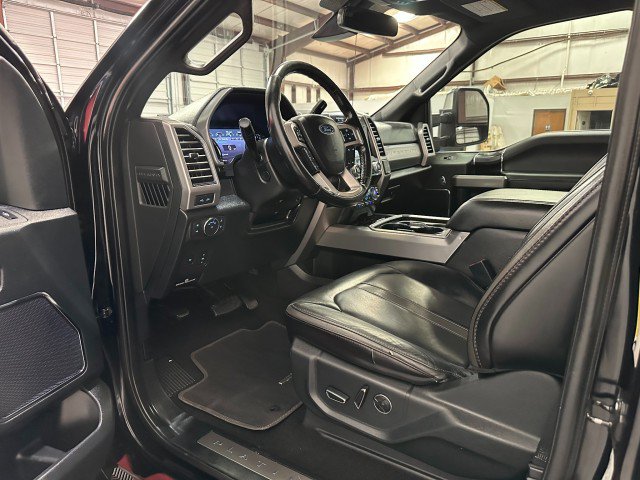 Used 2019 Ford F250 Platinum w/ FX4 Off-Road Package AWD/4WD image 35