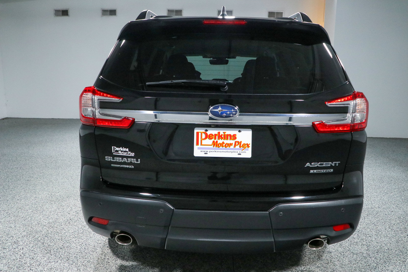 Used 2023 Subaru Ascent Limited AWD/4WD image 8