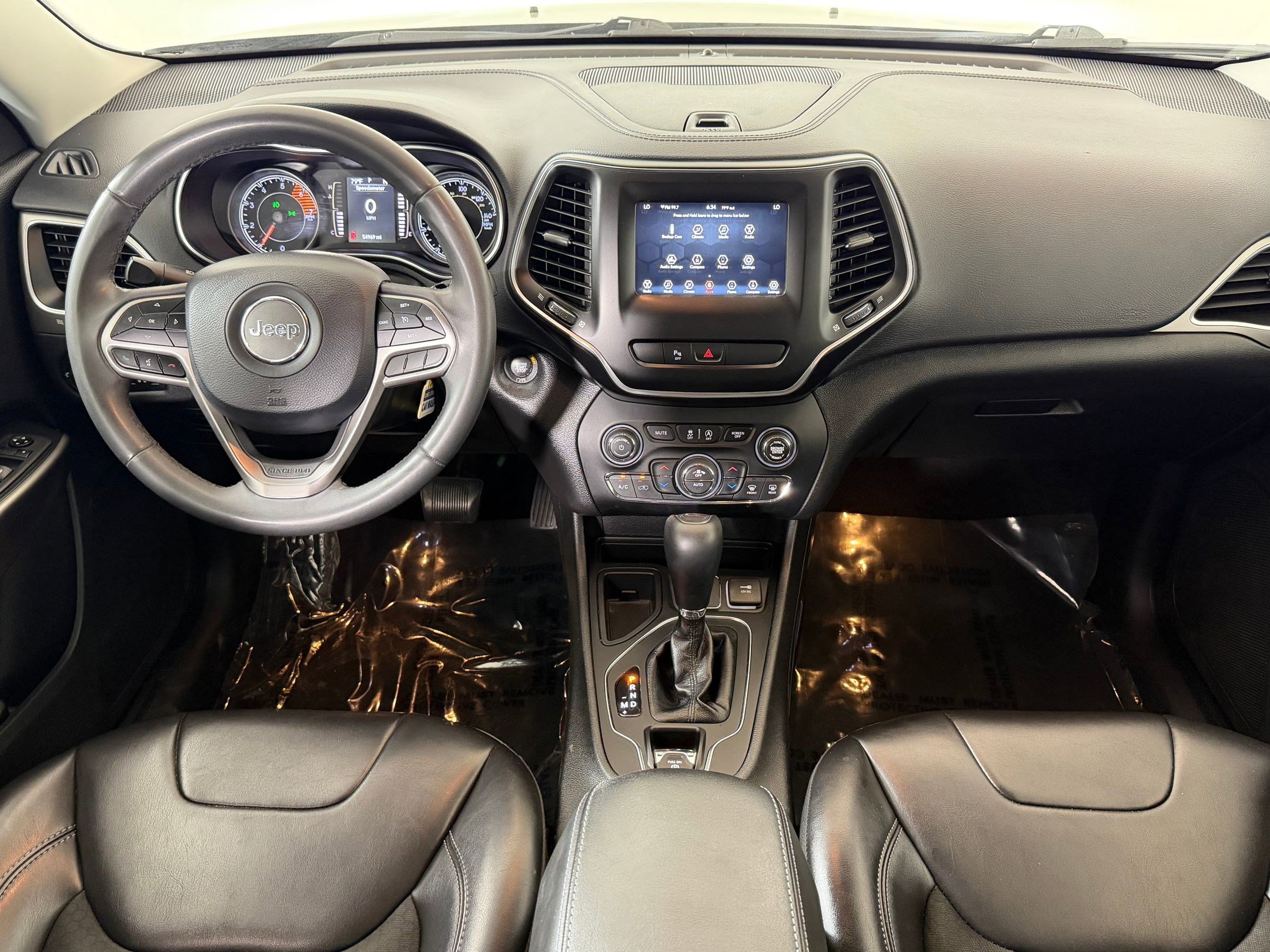 Used 2020 Jeep Cherokee Latitude Plus w/ Comfort/Convenience Group image 24