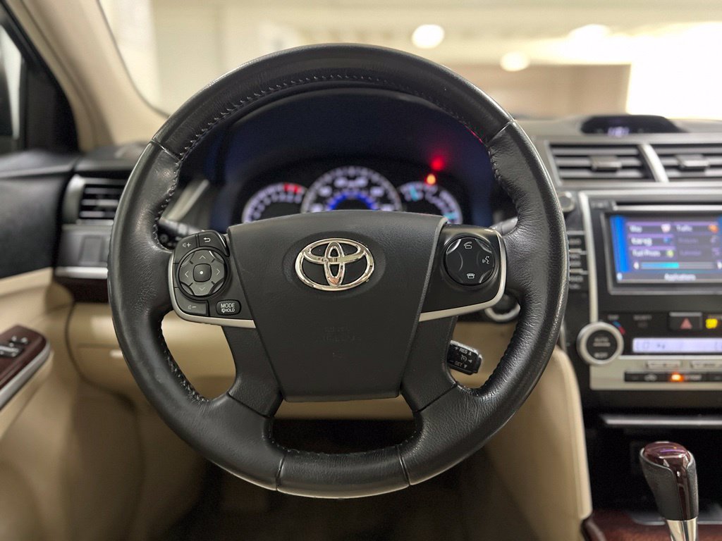 Used 2012 Toyota Camry XLE w/ Convenience Pkg FWD image 34