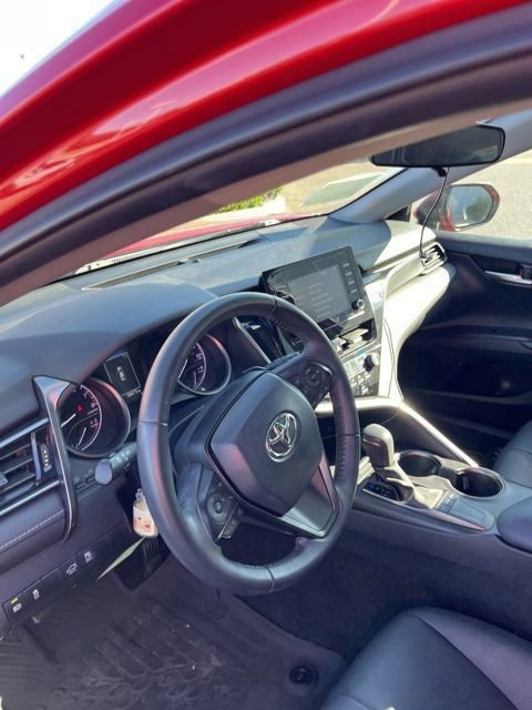 Used 2022 Toyota Camry SE image 13