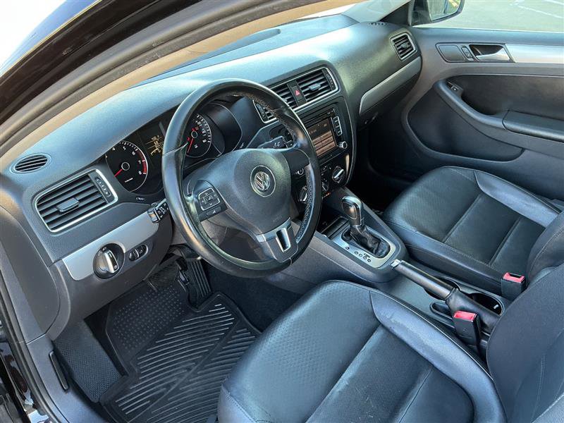 Used 2014 Volkswagen Jetta SE FWD image 27