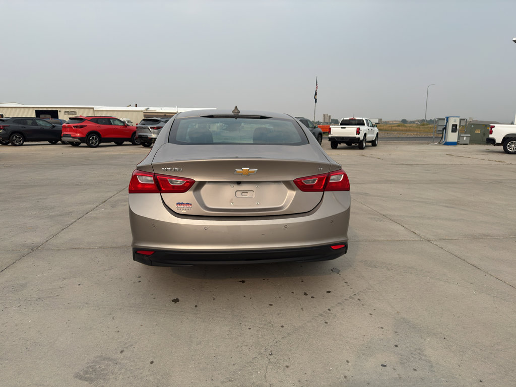 Used 2024 Chevrolet Malibu LT image 4