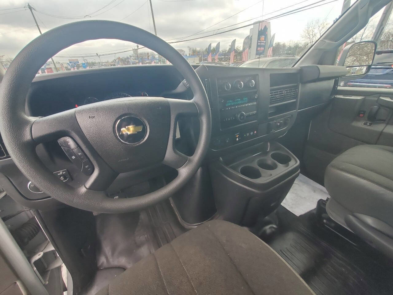 Used 2022 Chevrolet Express 2500 w/ Driver Convenience Package image 9