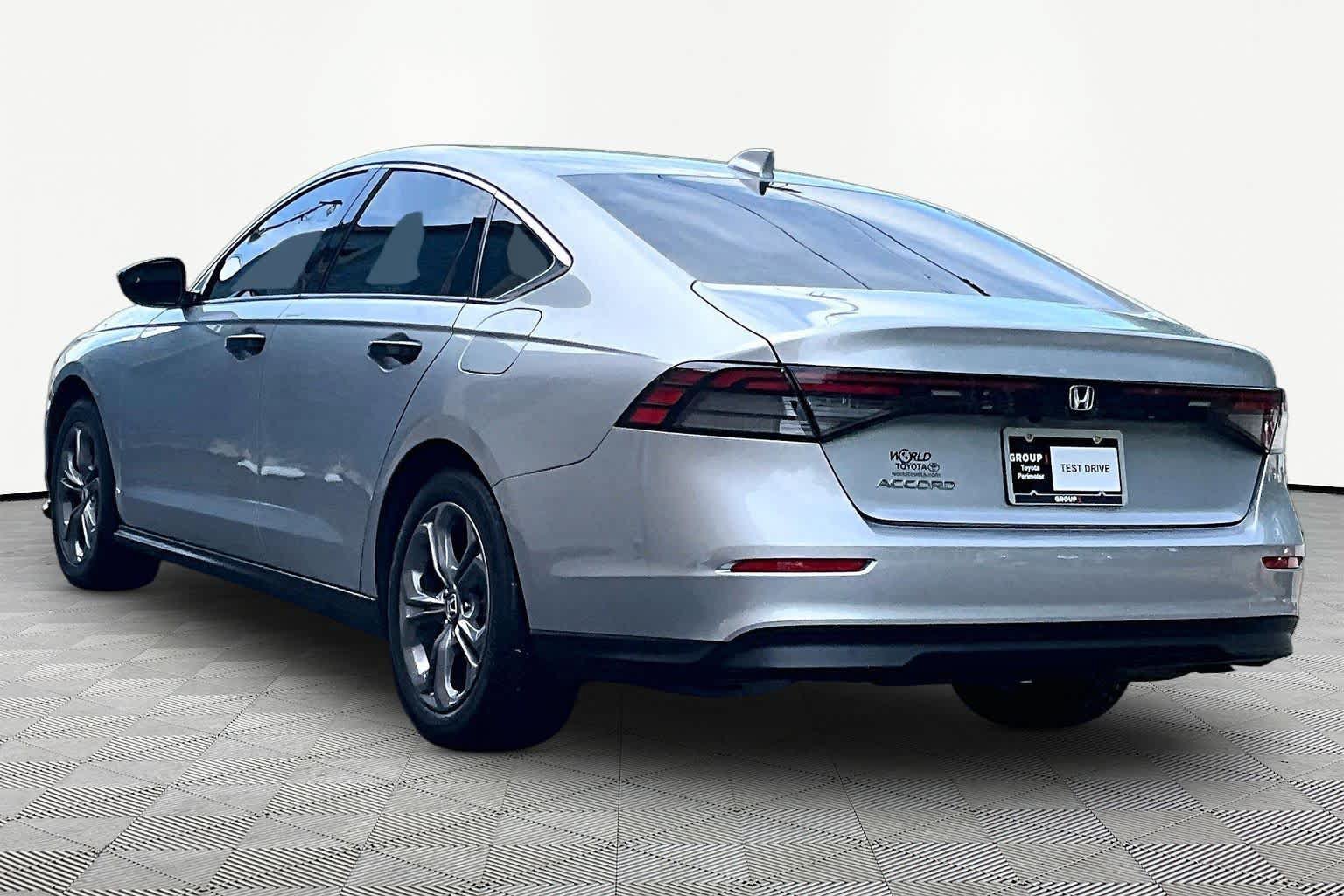 Used 2024 Honda Accord EX image 12